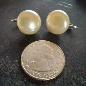 Vintage Mid Century faux pearl clip on earrings